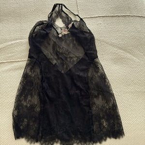 Lise Charmel Black Embroidered Nightgown, Size S - Perfect for fashionable women